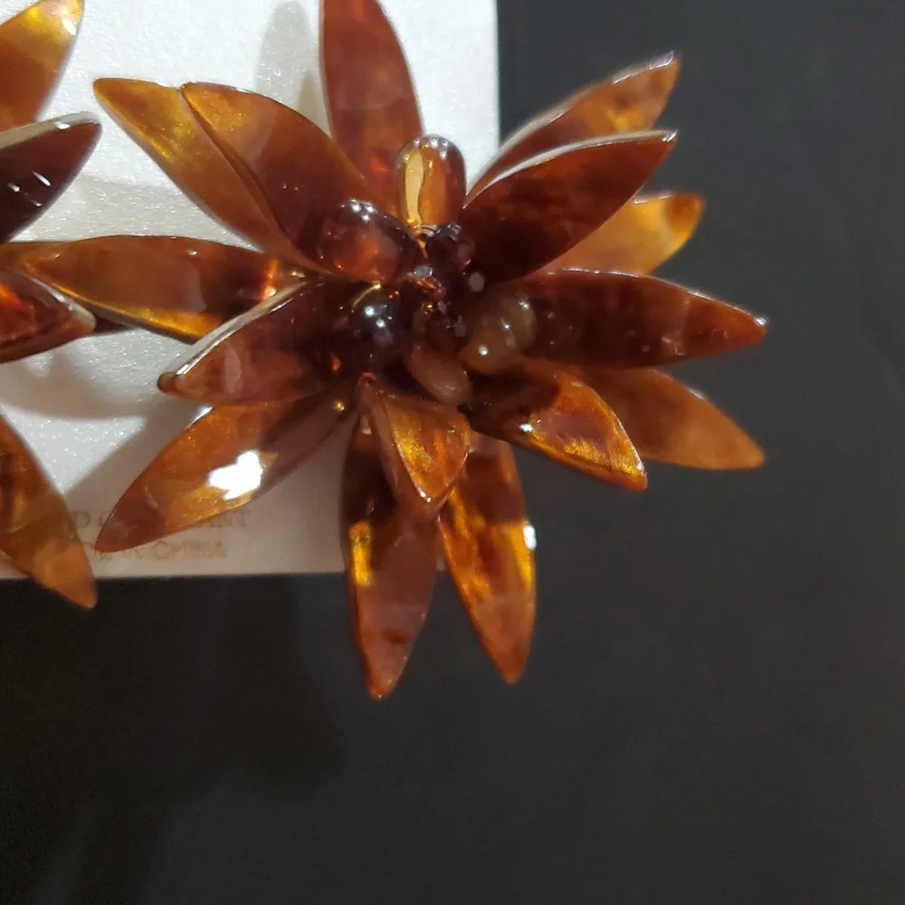 Natasha couture oversized dahlia Flower brown amber‎ look centerburst earrings